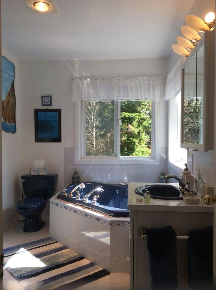 Seafarers Bed & Breakfast Tofino Exterior photo